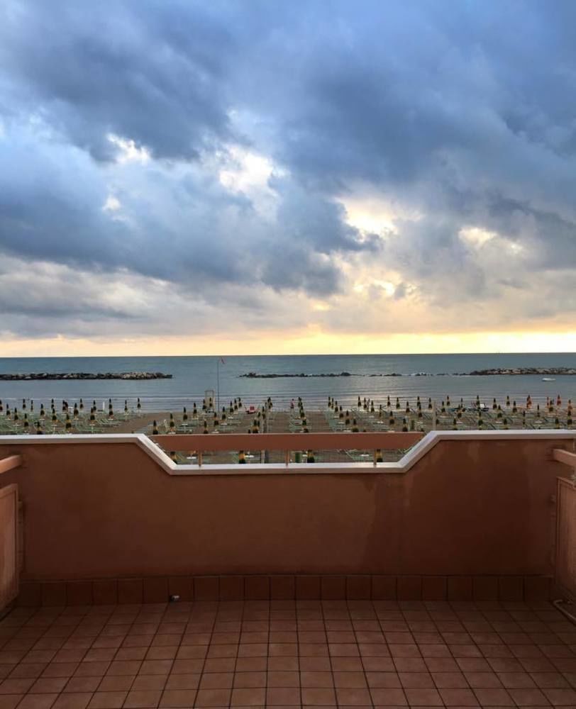 Hotel Eden Viserbella di Rimini 外观 照片